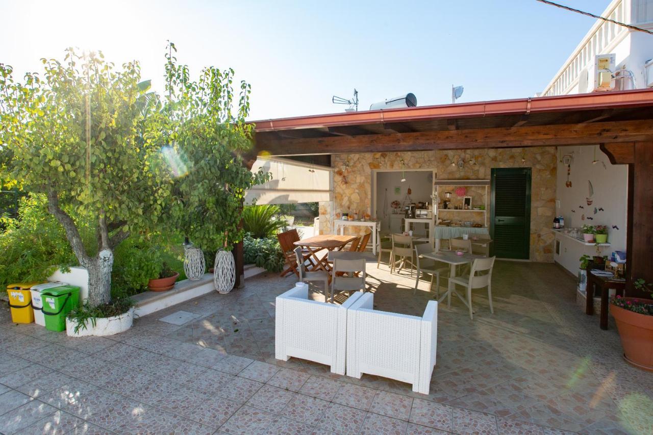טורה סן ג'ובאני אוג'נטו B&B L'Isola Che Non C'E מראה חיצוני תמונה